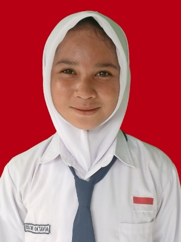 RISA DWI OKTAVIA